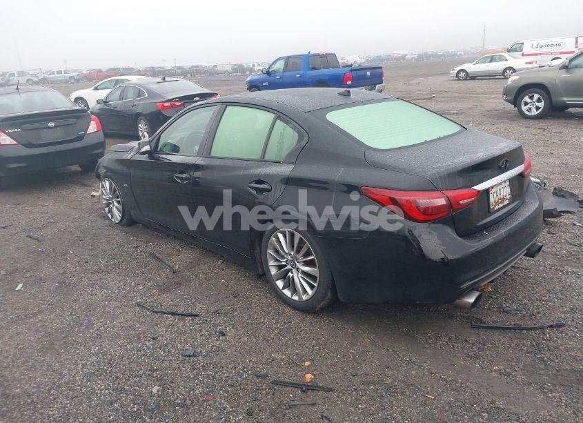 Photo 3 of 2018 Infiniti Q50 3.0T LUXE (VIN JN1EV7AP8JM350792)