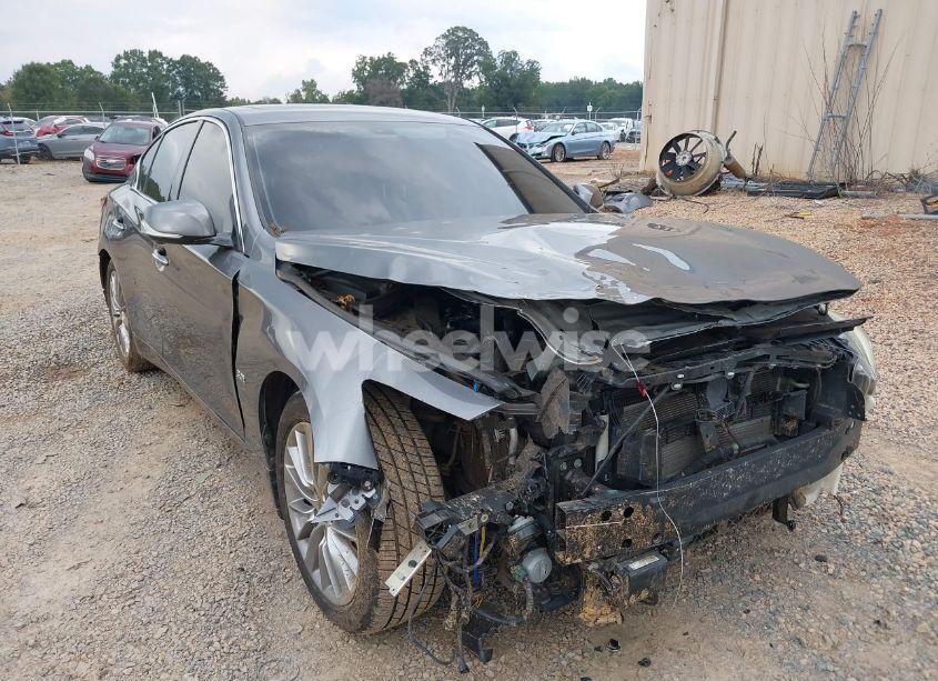 2018 Infiniti Q50 3.0T LUXE (VIN JN1EV7AP8JM354003) main photo