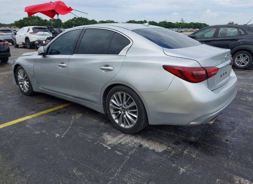 Photo 3 of 2018 Infiniti Q50 3.0T LUXE (VIN JN1EV7AP8JM360299)
