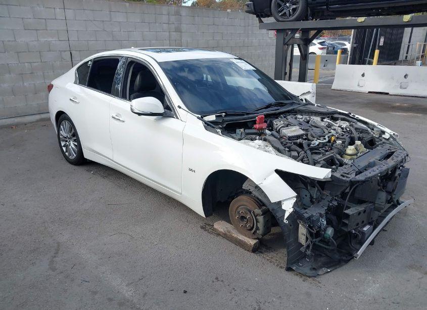 2018 Infiniti Q50 3.0T LUXE (VIN JN1EV7AP8JM366961) main photo