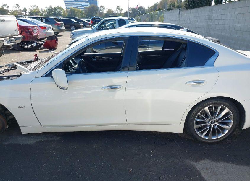 Photo 13 of 2018 Infiniti Q50 3.0T LUXE (VIN JN1EV7AP8JM366961)
