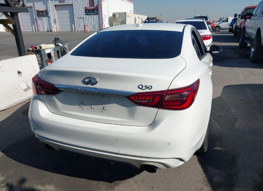 Photo 15 of 2018 Infiniti Q50 3.0T LUXE (VIN JN1EV7AP8JM366961)