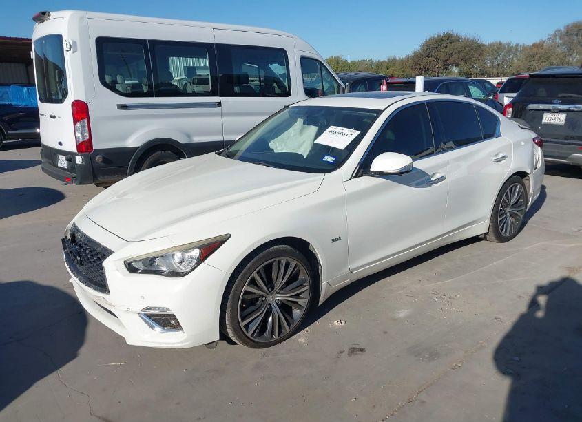 Photo 2 of 2018 Infiniti Q50 3.0T LUXE (VIN JN1EV7AP8JM591364)