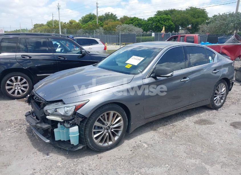 Photo 2 of 2019 Infiniti Q50 3.0T LUXE (VIN JN1EV7AP8KM541274)