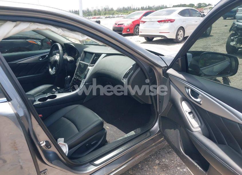 Photo 5 of 2019 Infiniti Q50 3.0T LUXE (VIN JN1EV7AP8KM541274)