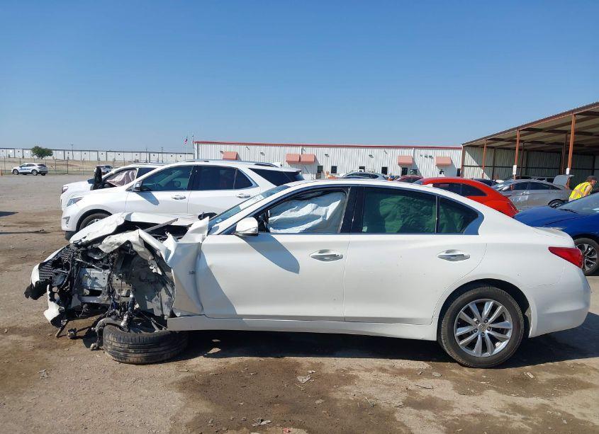 Photo 13 of 2016 Infiniti Q50 3.0T PREMIUM (VIN JN1EV7AP9GM301058)