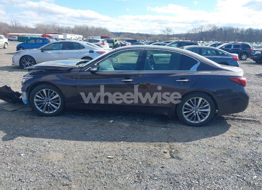 Photo 14 of 2018 Infiniti Q50 3.0T LUXE (VIN JN1EV7AP9JM365995)