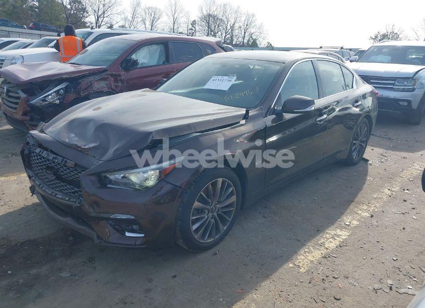 Photo 2 of 2019 Infiniti Q50 3.0T LUXE (VIN JN1EV7AP9KM512446)