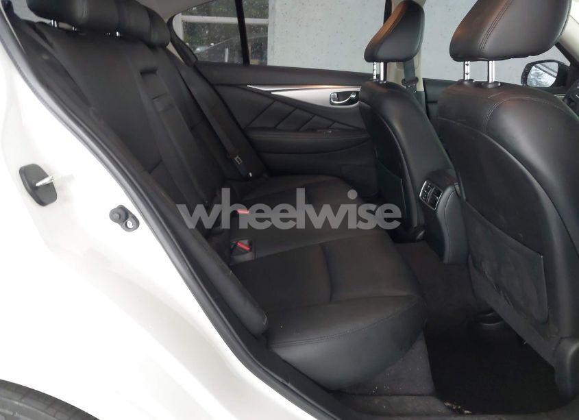 Photo 8 of 2019 Infiniti Q50 3.0T LUXE (VIN JN1EV7AP9KM542286)