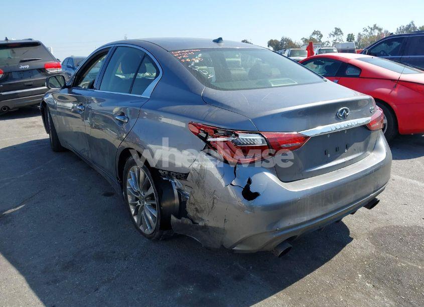 Photo 3 of 2019 Infiniti Q50 3.0T LUXE (VIN JN1EV7APXKM511385)