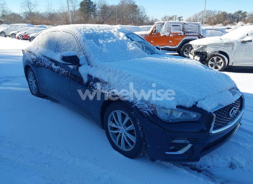 2018 Infiniti Q50 3.0T LUXE (VIN JN1EV7AR0JM431657) main photo