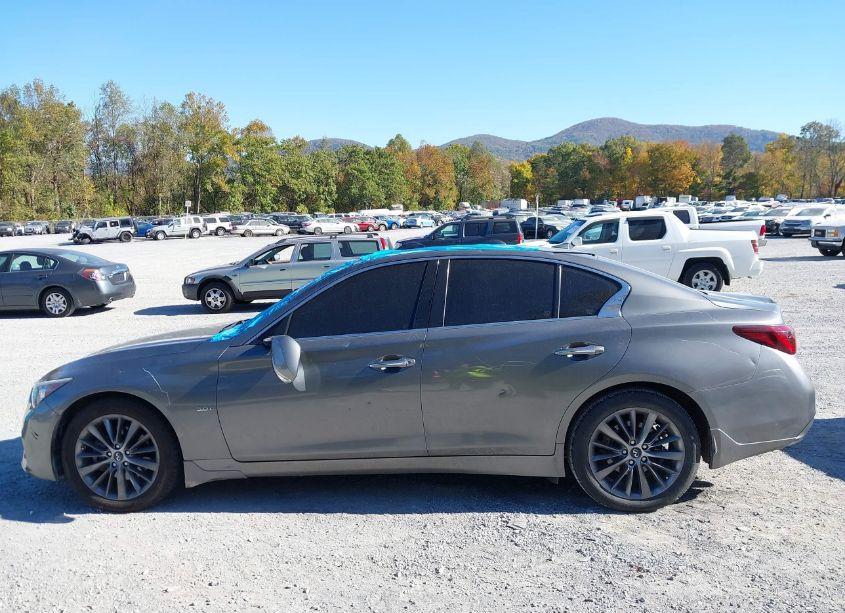 Photo 15 of 2018 Infiniti Q50 3.0T LUXE (VIN JN1EV7AR0JM437359)