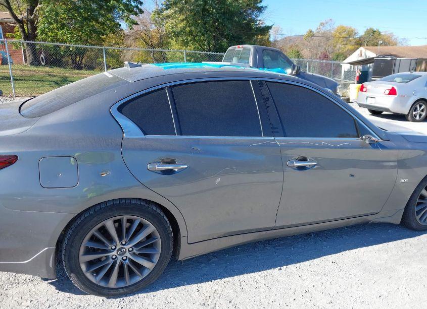 Photo 19 of 2018 Infiniti Q50 3.0T LUXE (VIN JN1EV7AR0JM437359)