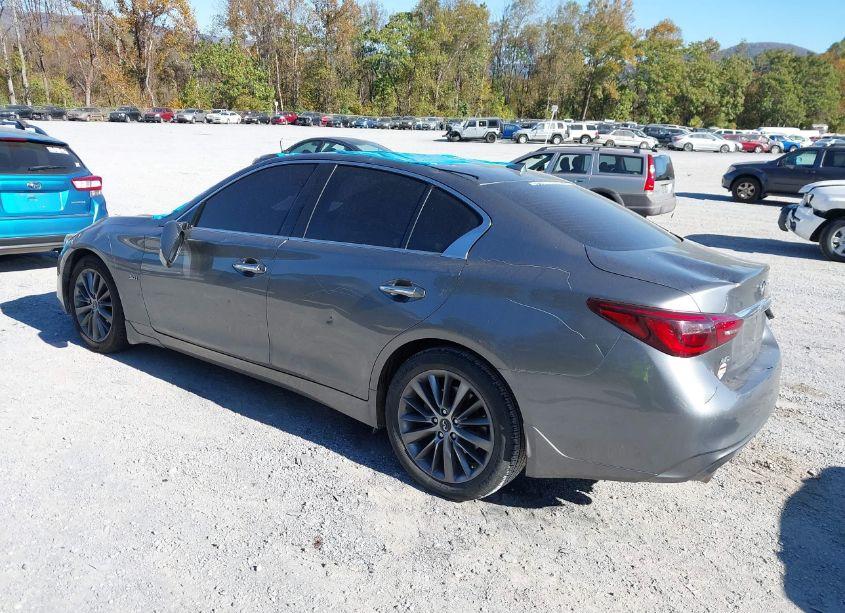 Photo 3 of 2018 Infiniti Q50 3.0T LUXE (VIN JN1EV7AR0JM437359)