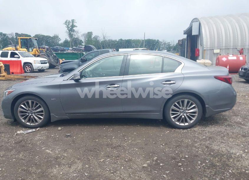 Photo 14 of 2018 Infiniti Q50 3.0T LUXE (VIN JN1EV7AR0JM438088)