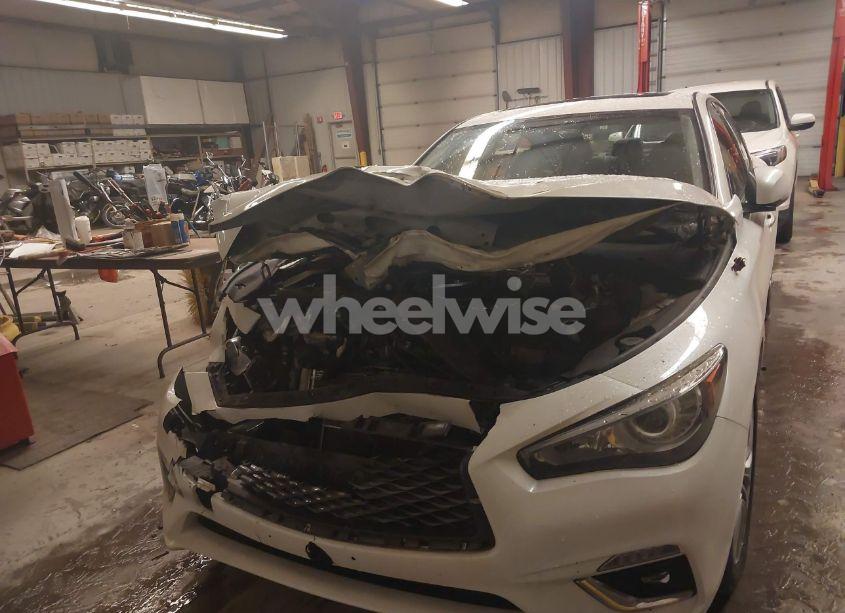 Photo 11 of 2018 Infiniti Q50 3.0T LUXE (VIN JN1EV7AR0JM440522)