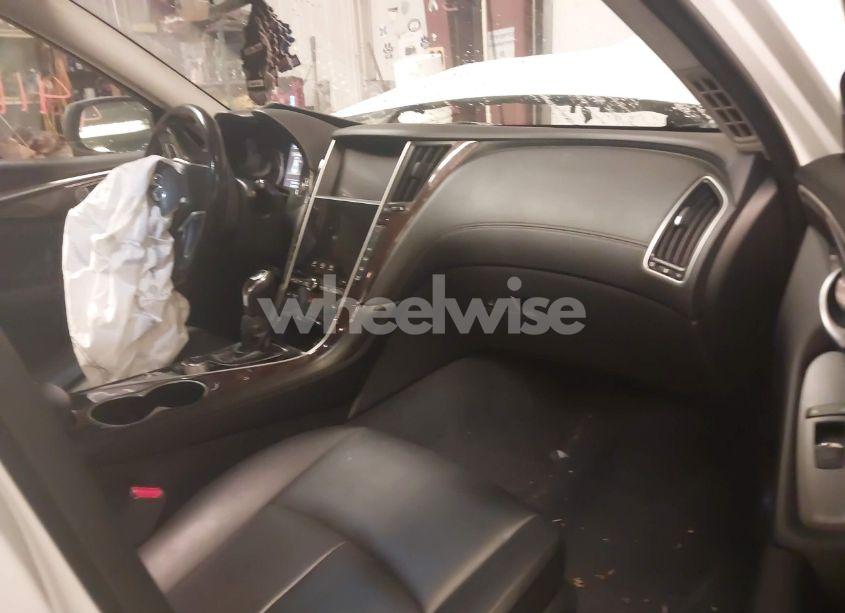 Photo 5 of 2018 Infiniti Q50 3.0T LUXE (VIN JN1EV7AR0JM440522)