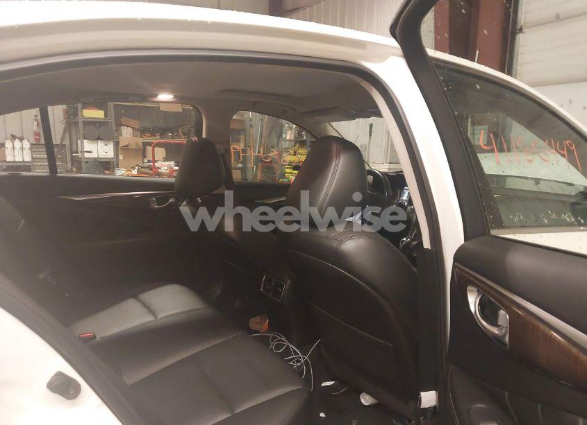 Photo 8 of 2018 Infiniti Q50 3.0T LUXE (VIN JN1EV7AR0JM440522)