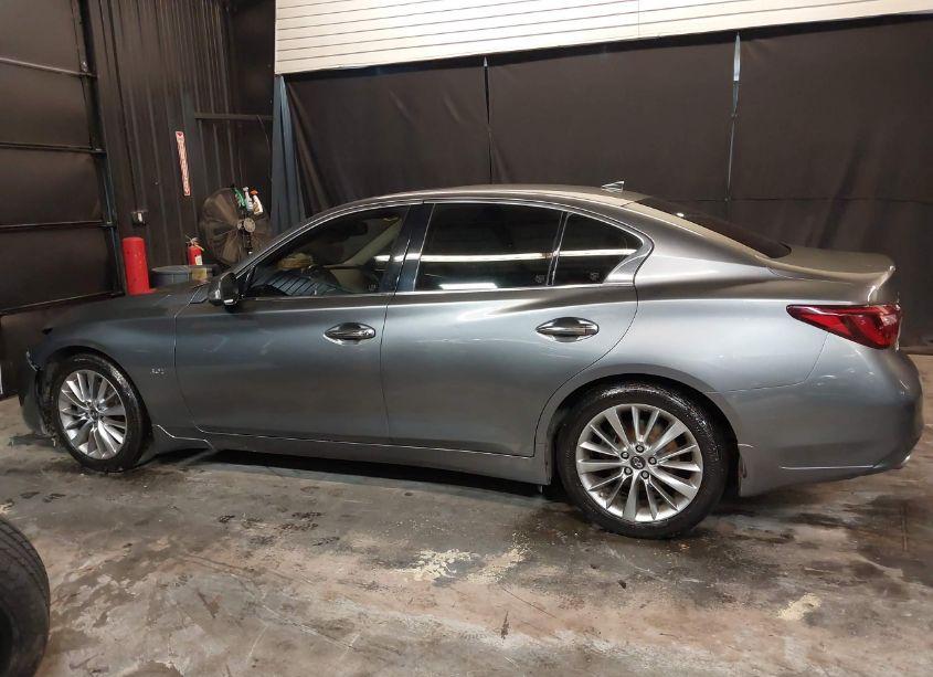 Photo 15 of 2018 Infiniti Q50 3.0T LUXE (VIN JN1EV7AR0JM610314)