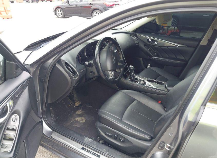 Photo 5 of 2016 Infiniti Q50 3.0T PREMIUM (VIN JN1EV7AR1GM342222)