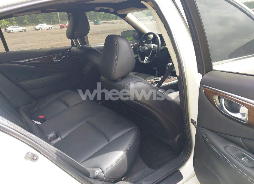 Photo 8 of 2018 Infiniti Q50 3.0T LUXE (VIN JN1EV7AR1JM430534)