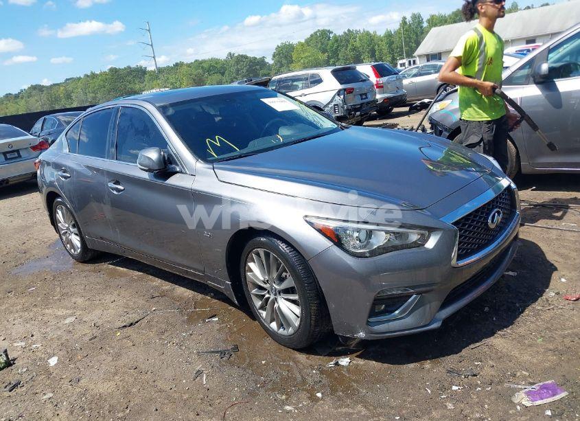 2018 Infiniti Q50 3.0T LUXE (VIN JN1EV7AR1JM444398) main photo