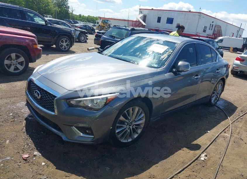 Photo 2 of 2018 Infiniti Q50 3.0T LUXE (VIN JN1EV7AR1JM444398)