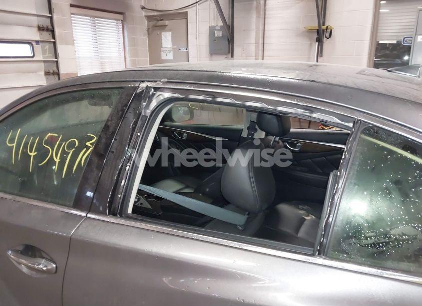 Photo 18 of 2018 Infiniti Q50 3.0T LUXE (VIN JN1EV7AR1JM610743)