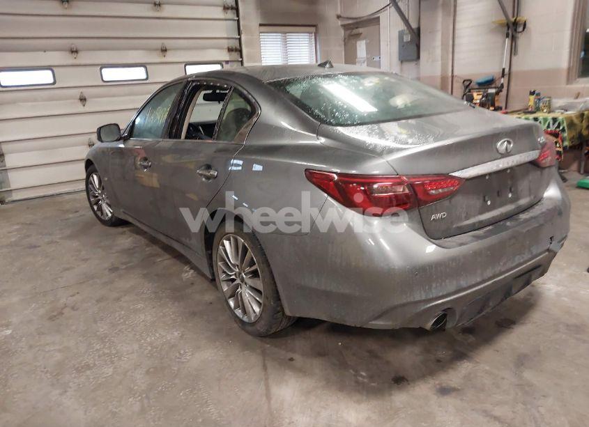 Photo 3 of 2018 Infiniti Q50 3.0T LUXE (VIN JN1EV7AR1JM610743)