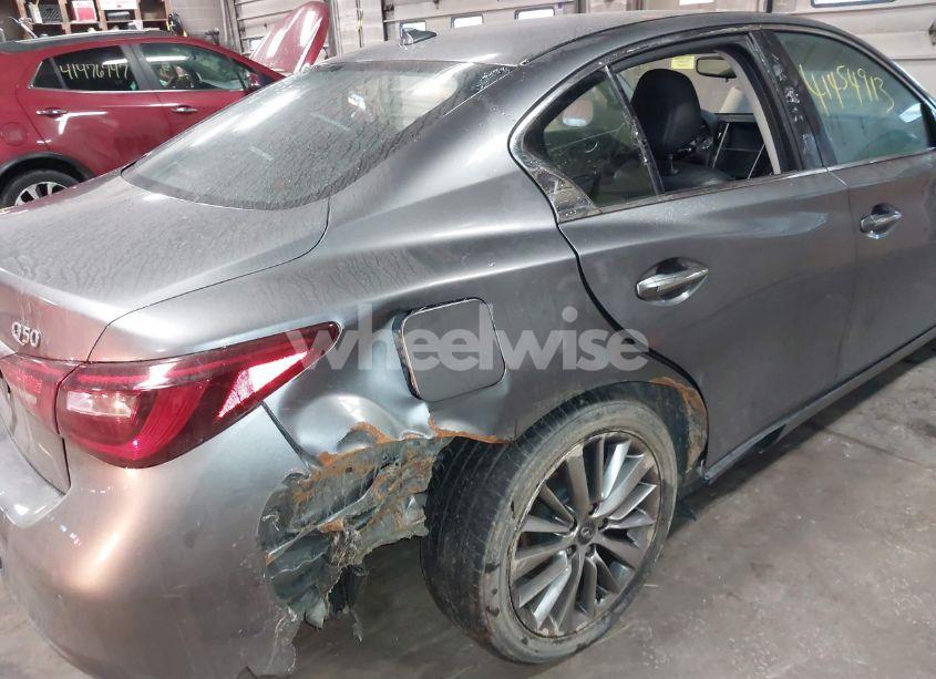 Photo 6 of 2018 Infiniti Q50 3.0T LUXE (VIN JN1EV7AR1JM610743)