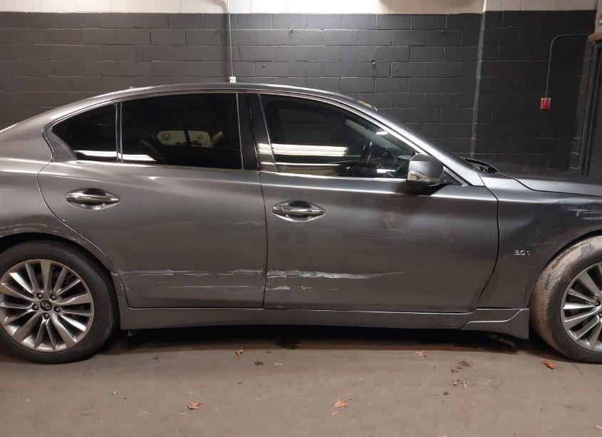 Photo 13 of 2019 Infiniti Q50 3.0T LUXE (VIN JN1EV7AR1KM552490)