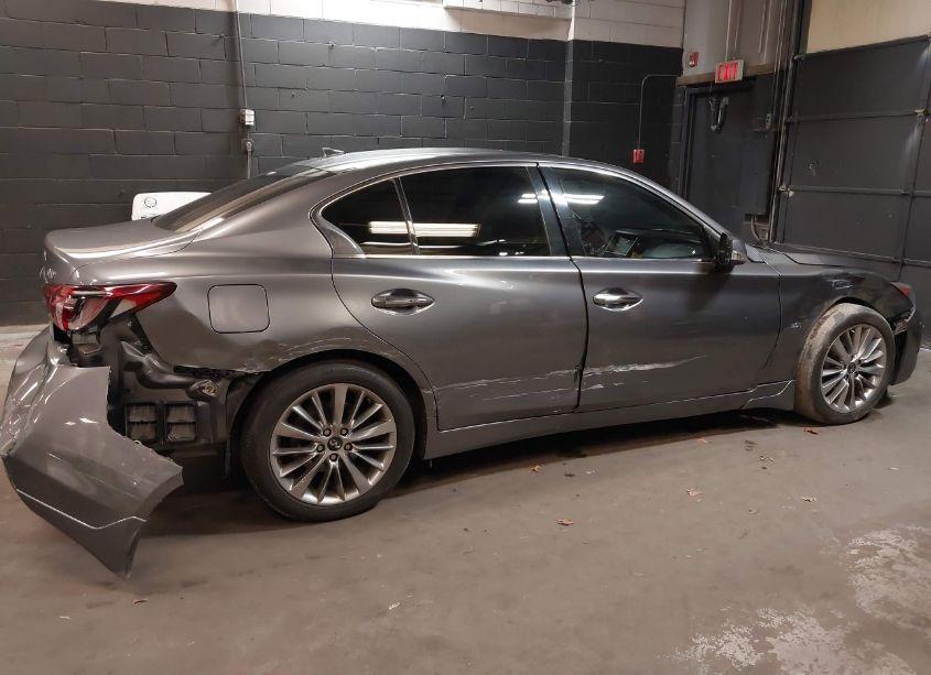 Photo 6 of 2019 Infiniti Q50 3.0T LUXE (VIN JN1EV7AR1KM552490)