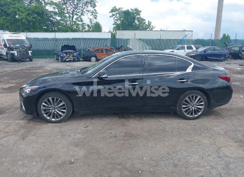 Photo 13 of 2019 Infiniti Q50 3.0T LUXE (VIN JN1EV7AR1KM553722)