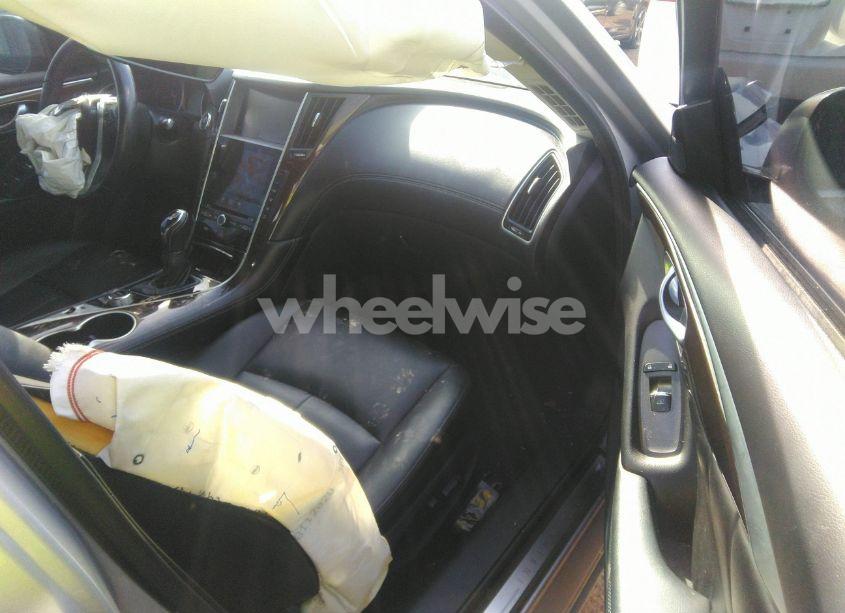 Photo 5 of 2019 Infiniti Q50 3.0T LUXE (VIN JN1EV7AR1KM559410)