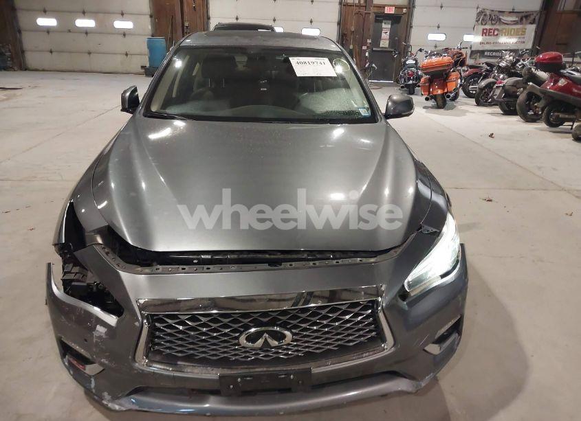 Photo 12 of 2018 Infiniti Q50 3.0T LUXE (VIN JN1EV7AR2JM433331)