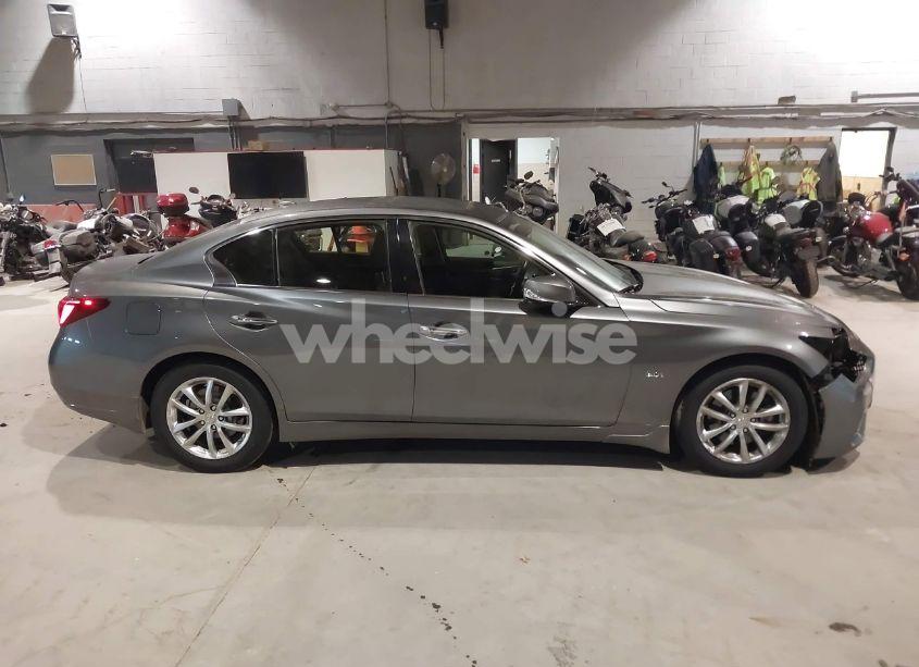 Photo 13 of 2018 Infiniti Q50 3.0T LUXE (VIN JN1EV7AR2JM433331)