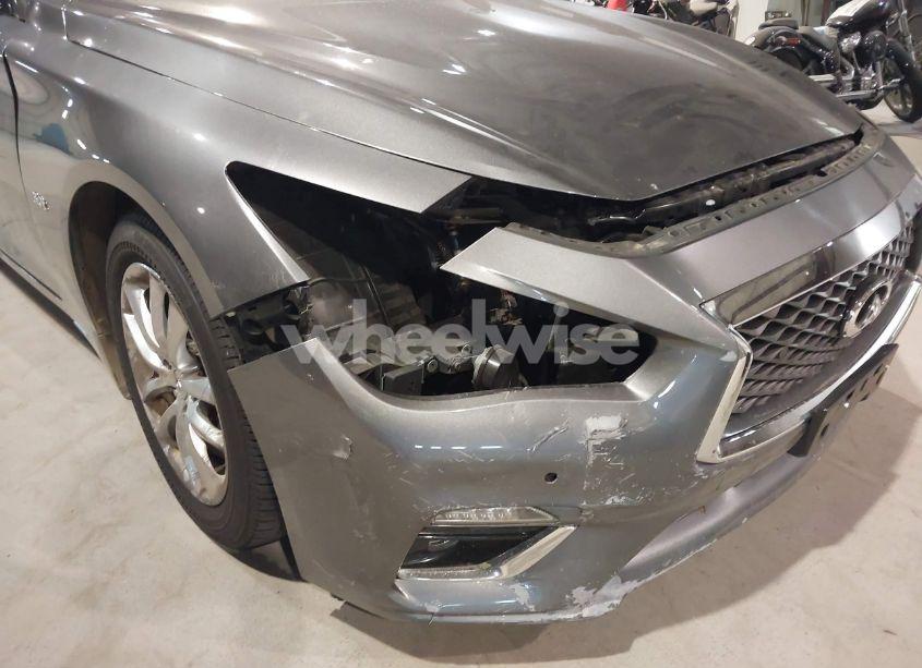 Photo 6 of 2018 Infiniti Q50 3.0T LUXE (VIN JN1EV7AR2JM433331)