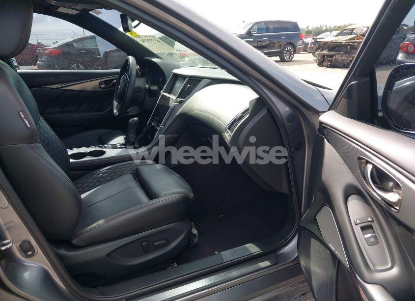 Photo 5 of 2018 Infiniti Q50 (VIN JN1EV7AR2JM610721)