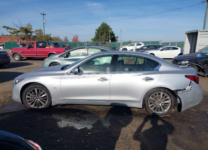 Photo 13 of 2018 Infiniti Q50 3.0T LUXE (VIN JN1EV7AR3JM434858)