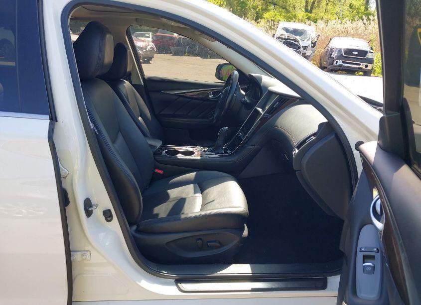 Photo 5 of 2018 Infiniti Q50 3.0T LUXE (VIN JN1EV7AR3JM442538)