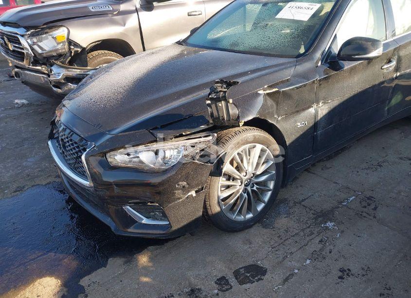 Photo 6 of 2018 Infiniti Q50 3.0T LUXE (VIN JN1EV7AR3JM444113)