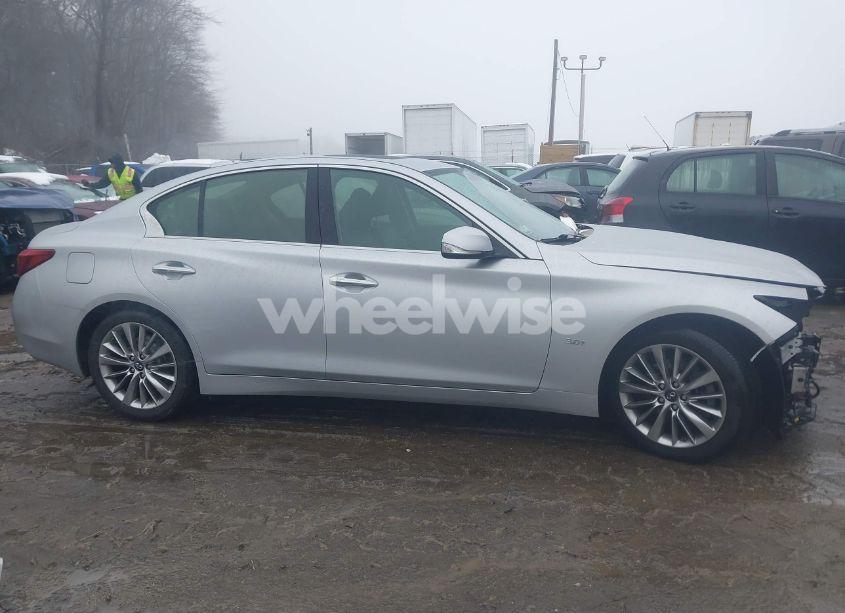 Photo 14 of 2018 Infiniti Q50 3.0T LUXE (VIN JN1EV7AR4JM431502)