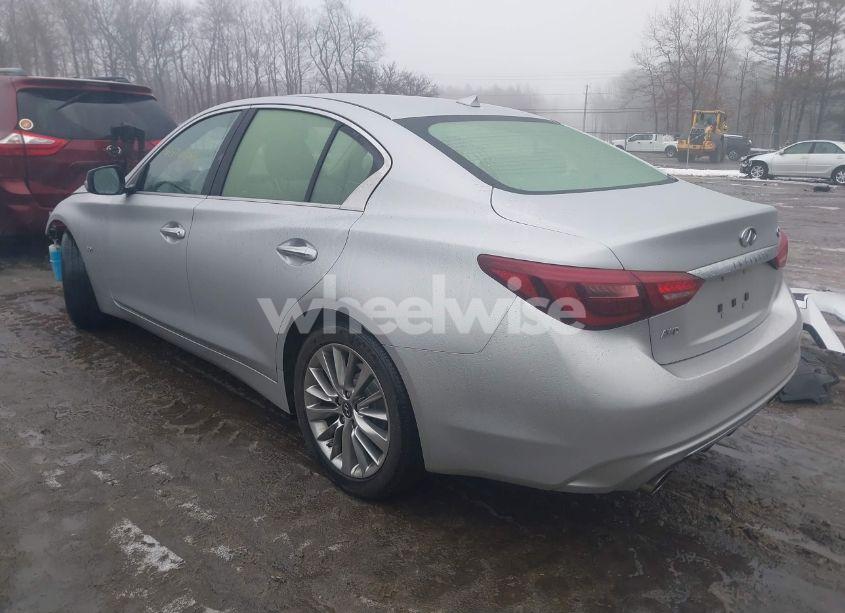 Photo 3 of 2018 Infiniti Q50 3.0T LUXE (VIN JN1EV7AR4JM431502)