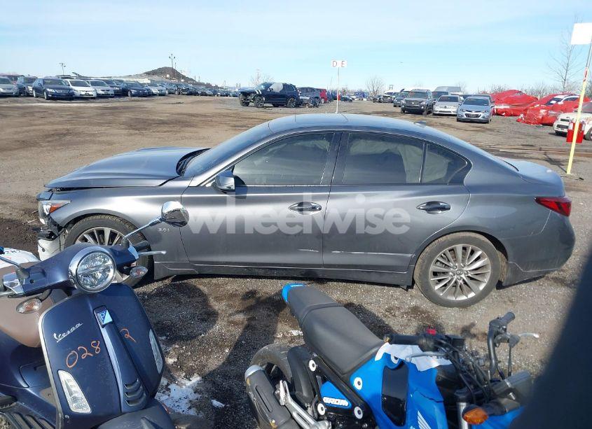 Photo 13 of 2018 Infiniti Q50 3.0T LUXE (VIN JN1EV7AR4JM432438)