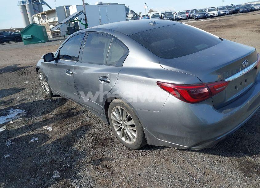 Photo 3 of 2018 Infiniti Q50 3.0T LUXE (VIN JN1EV7AR4JM432438)