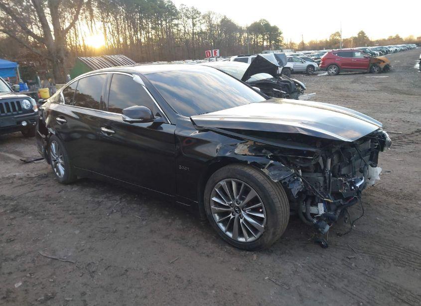 2018 Infiniti Q50 3.0T LUXE (VIN JN1EV7AR4JM434836) main photo