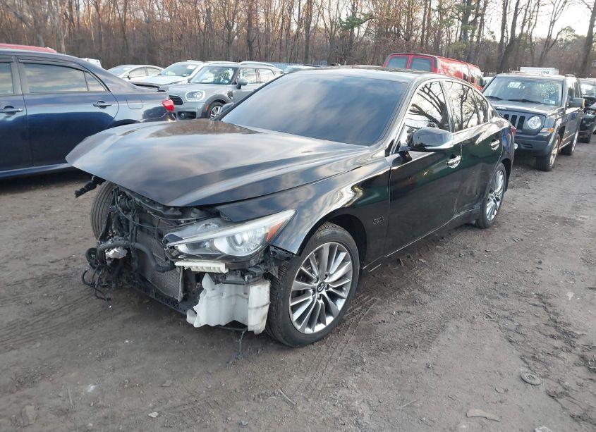 Photo 2 of 2018 Infiniti Q50 3.0T LUXE (VIN JN1EV7AR4JM434836)