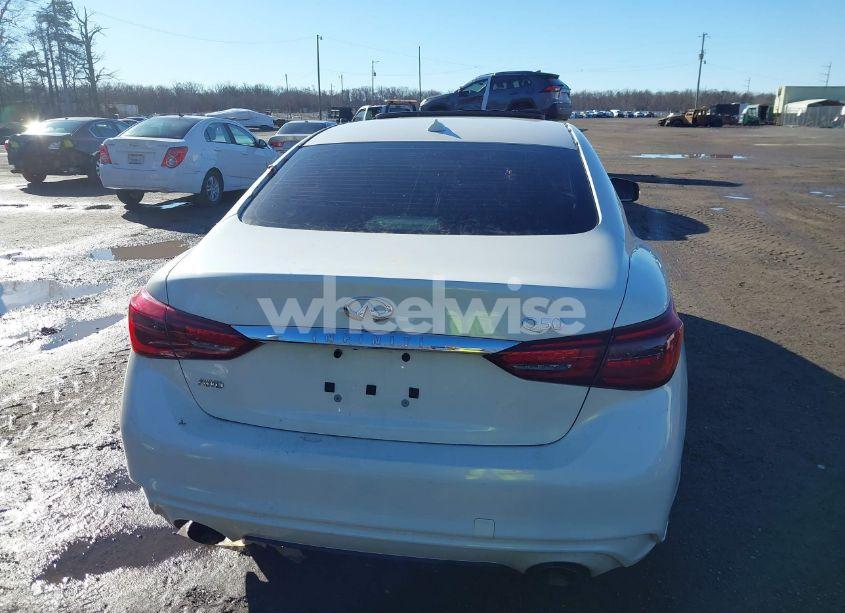 Photo 17 of 2018 Infiniti Q50 3.0T LUXE (VIN JN1EV7AR4JM439308)