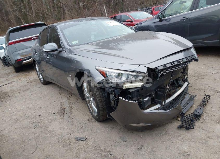 2018 Infiniti Q50 3.0T LUXE (VIN JN1EV7AR4JM441219) main photo
