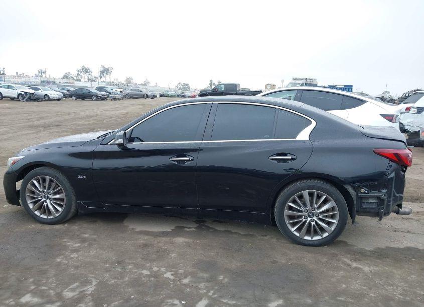Photo 14 of 2018 Infiniti Q50 3.0T LUXE (VIN JN1EV7AR4JM443312)